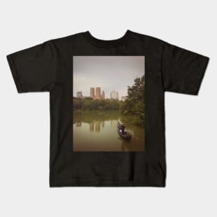 Central Park Gondola Ride Manhattan NYC Kids T-Shirt